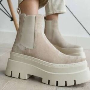 Voile Blanche Chunky Women’s Chelsea Boots